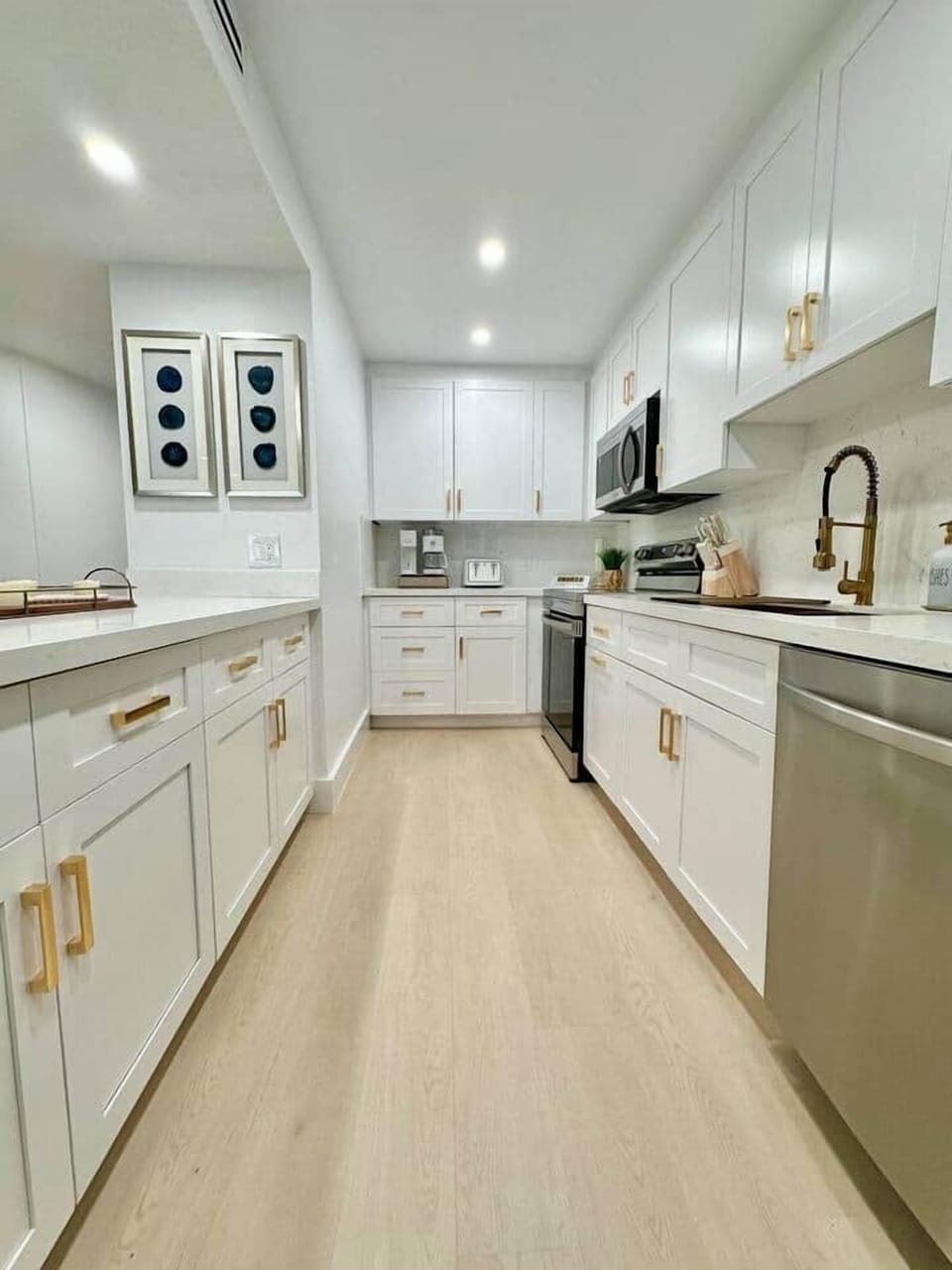 A stylish and functional counter space with room to connect, share meals, and enjoy the artful coastal design

