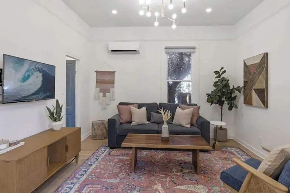 Little Italy Gem: 1BR Casita - Walk to San Diego Hotspots House in San Diego