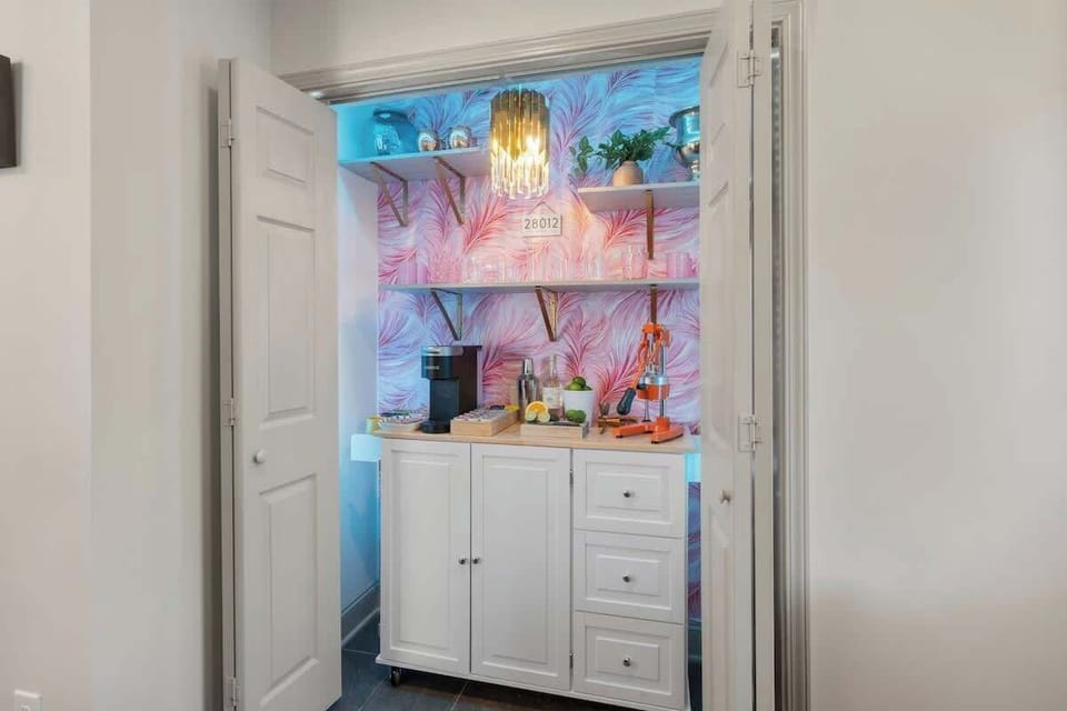 Most important room in the house... Coffee and juicer for mixed drinks! Enjoy the LED lightshow within this special nook. 