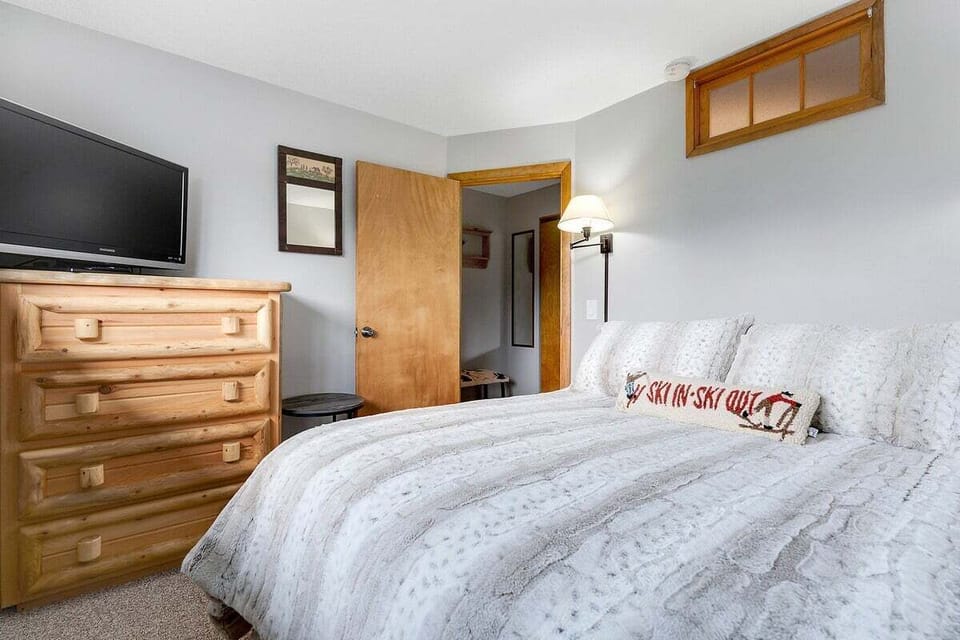 mountainsidepropertiesllc@gmail.com
