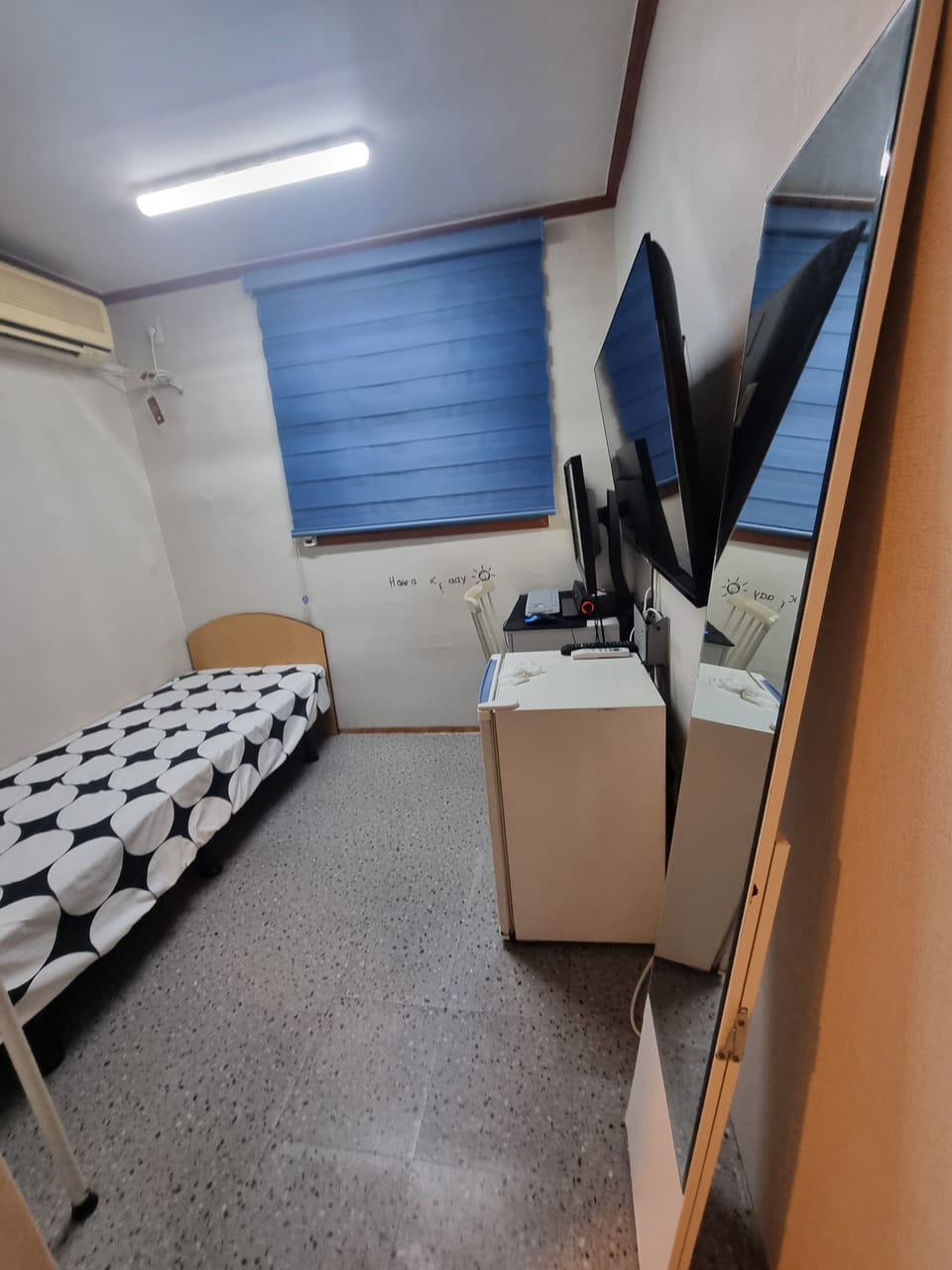 Basic Single Room | Free WiFi