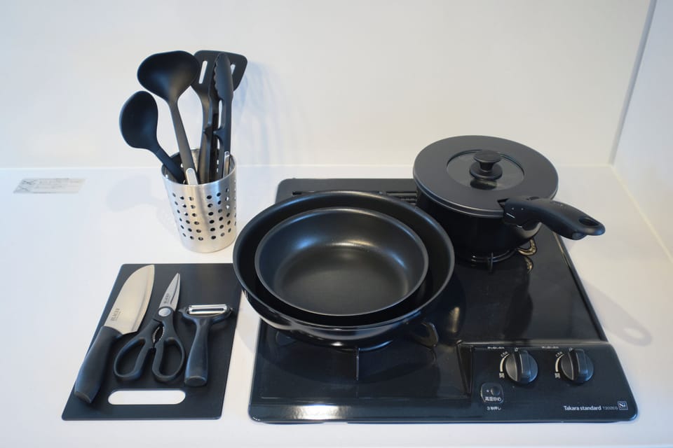 5-person Accomodation, Non Smoking | Private kitchen | Fridge, microwave, stovetop, electric kettle