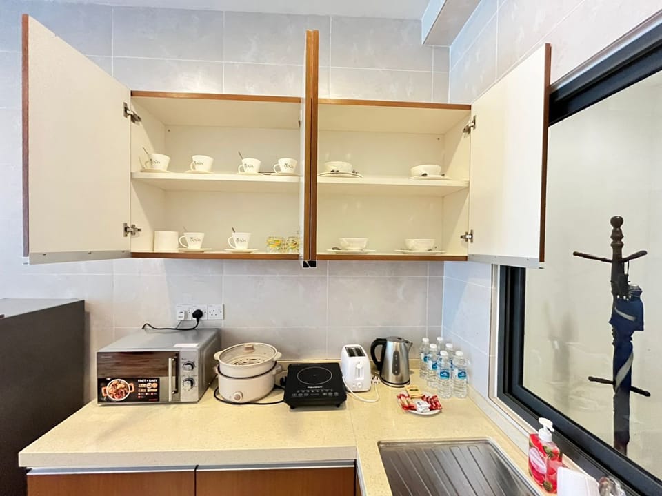 Luxury Apartment, Mountain View | Private kitchen