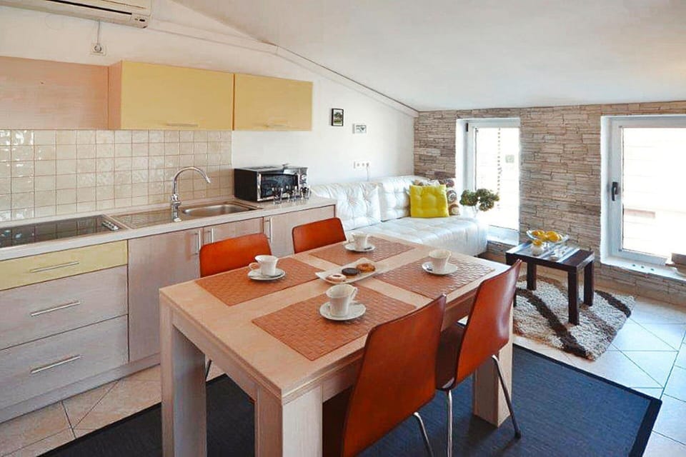 Apartment | Private kitchen
