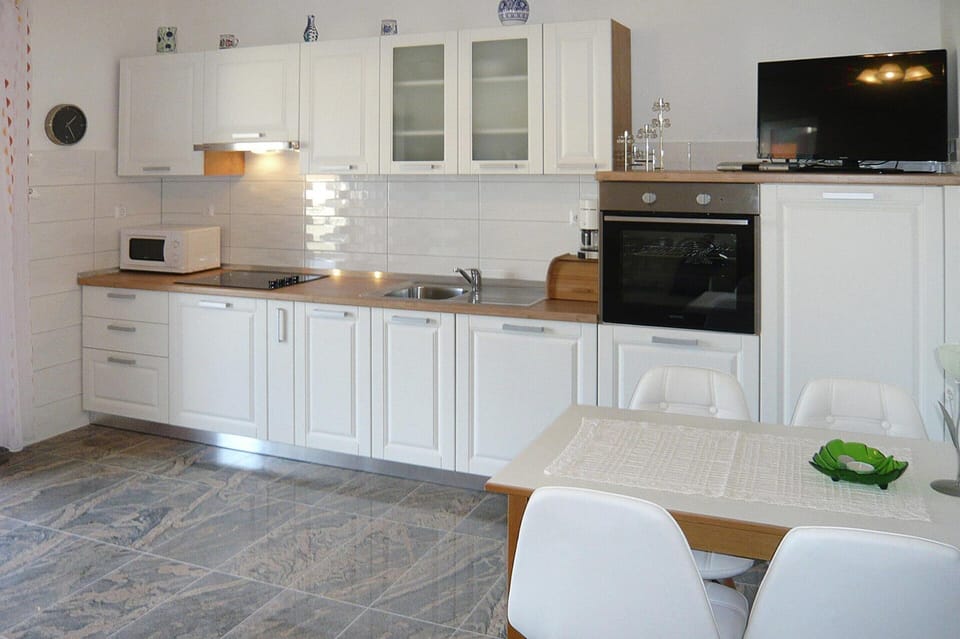Apartment | Private kitchen
