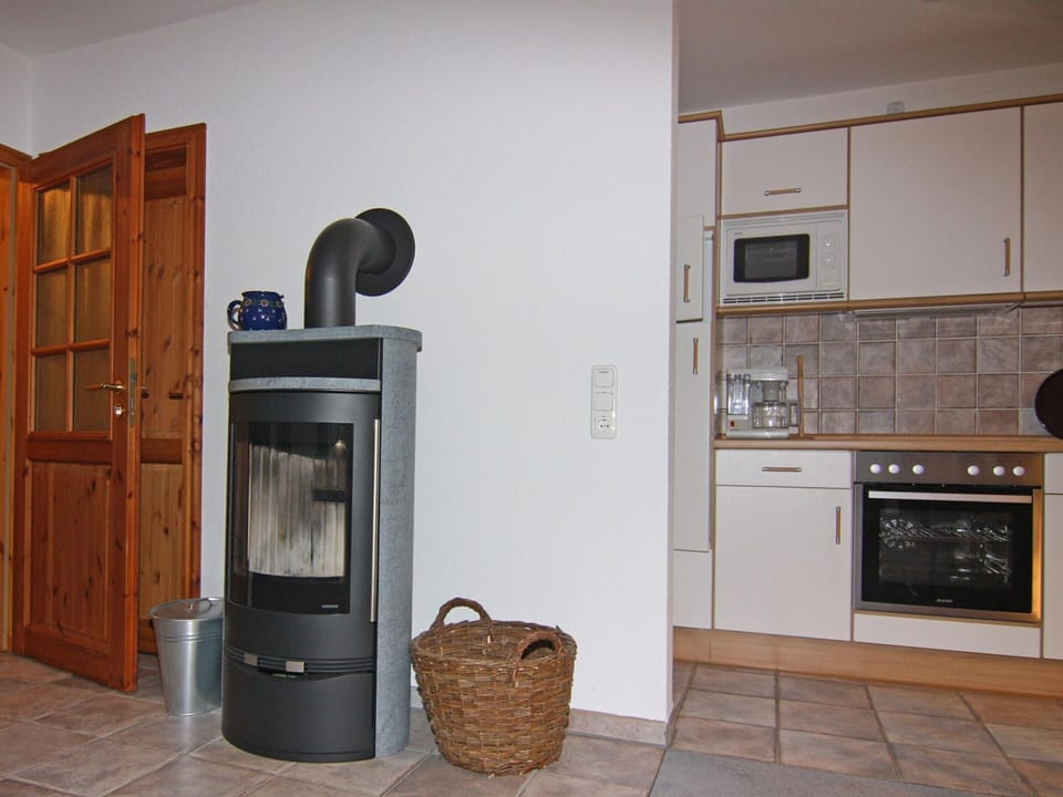 Apartment | Private kitchen | Electric kettle, toaster, highchair