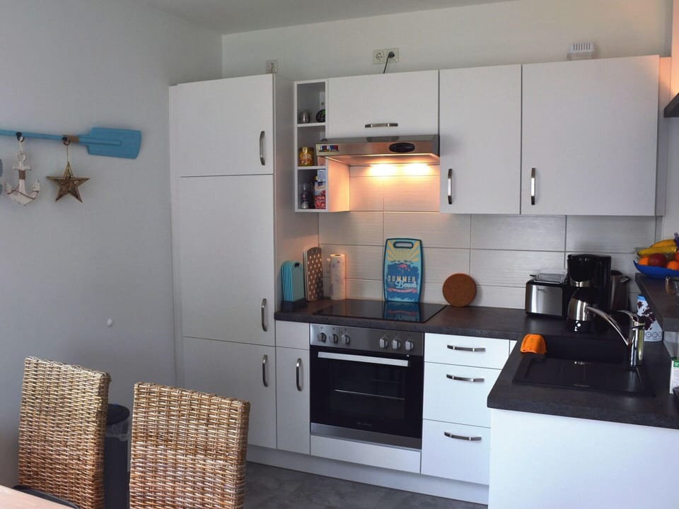House | Private kitchen | Electric kettle, toaster, highchair