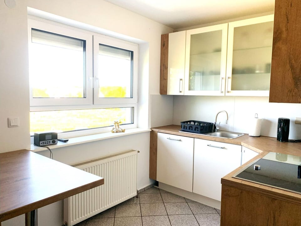 House | Private kitchen | Electric kettle, toaster, highchair