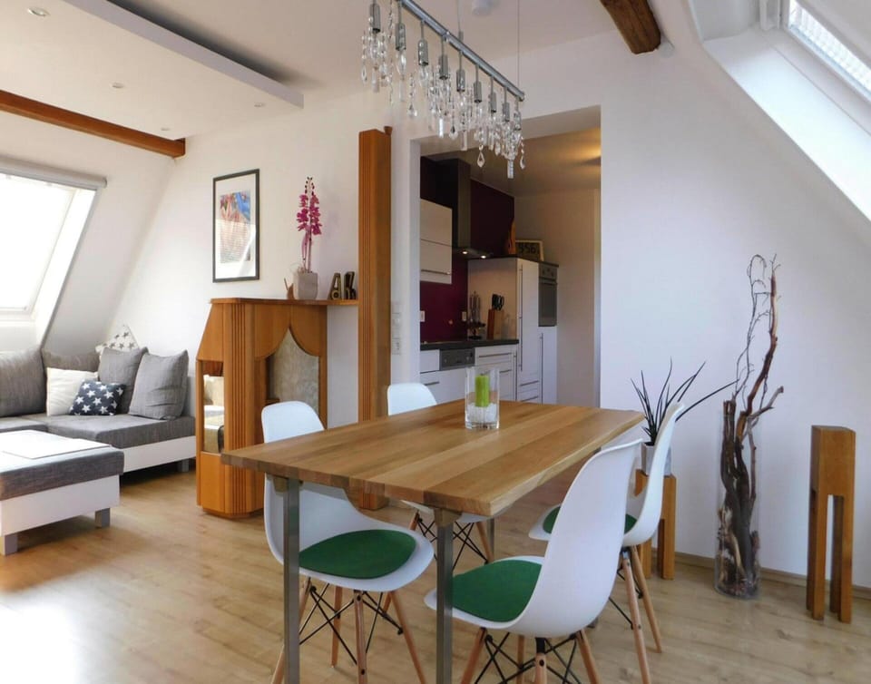 Apartment | Dining