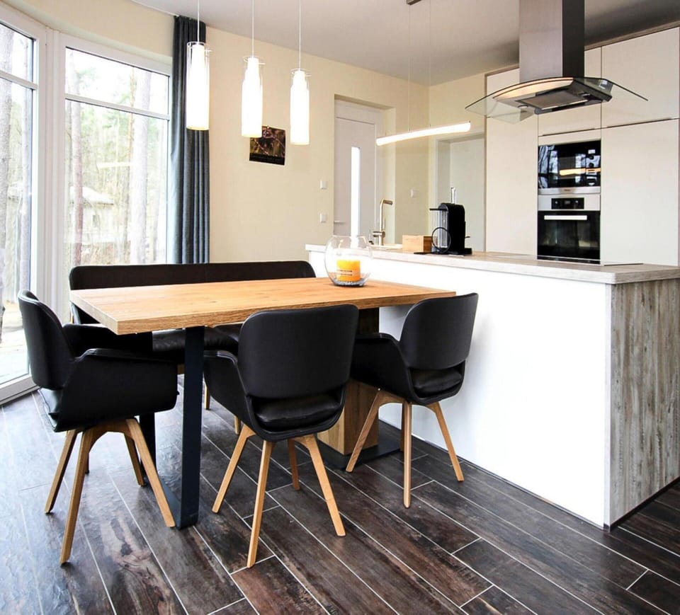 Villa | Dining