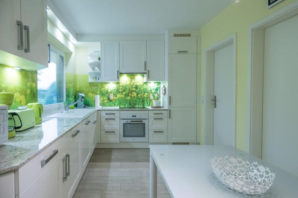 House | Private kitchen | Highchair