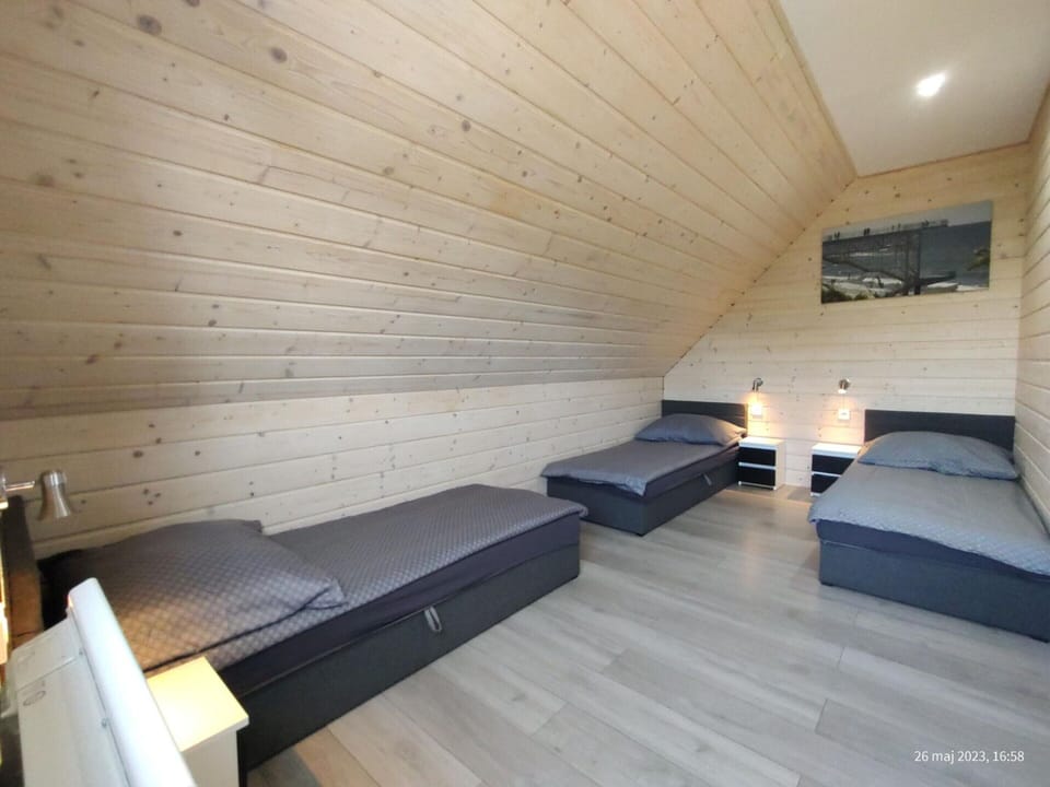 House | 3 bedrooms, bed sheets