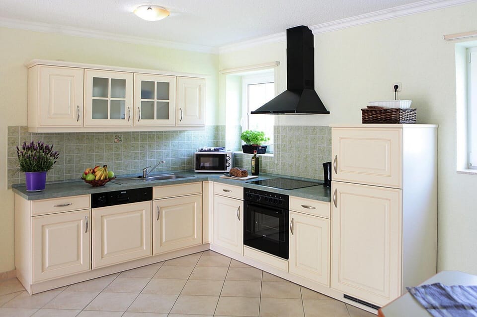 House | Private kitchen | Highchair