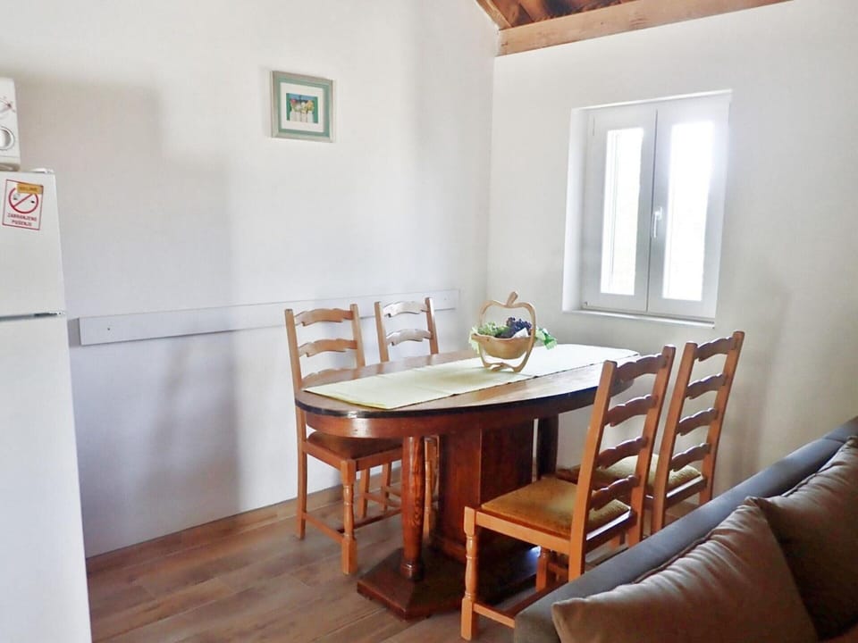 House | Dining