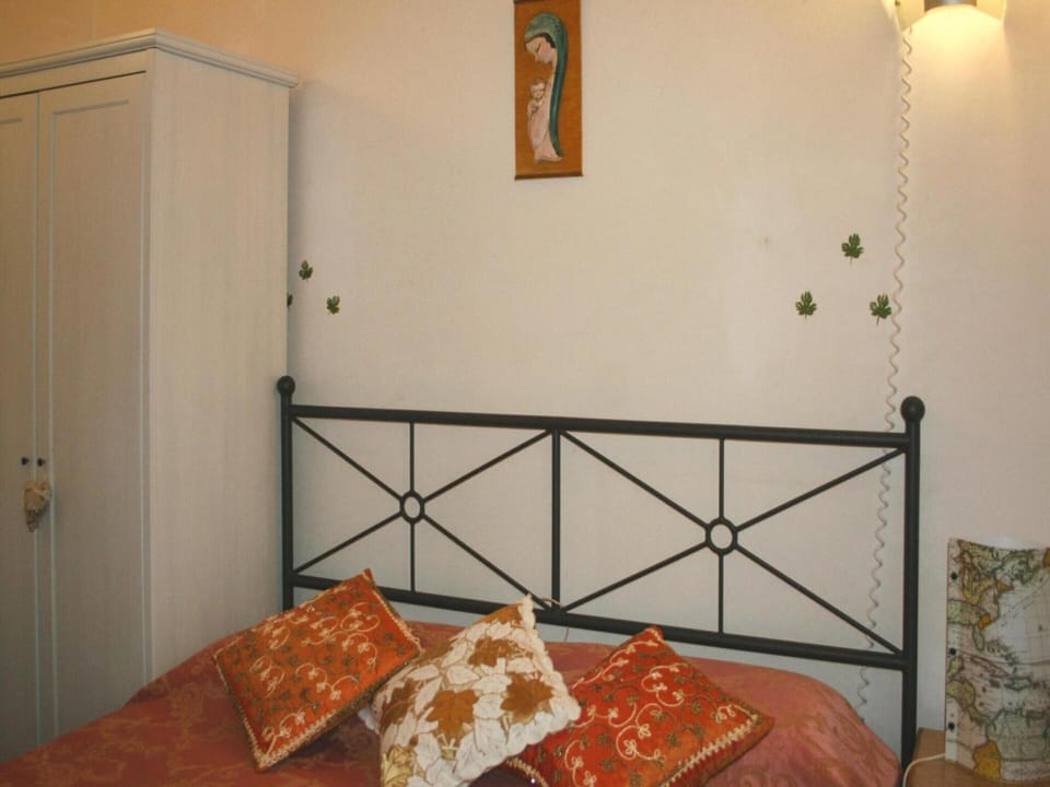 House | 4 bedrooms, individually furnished
