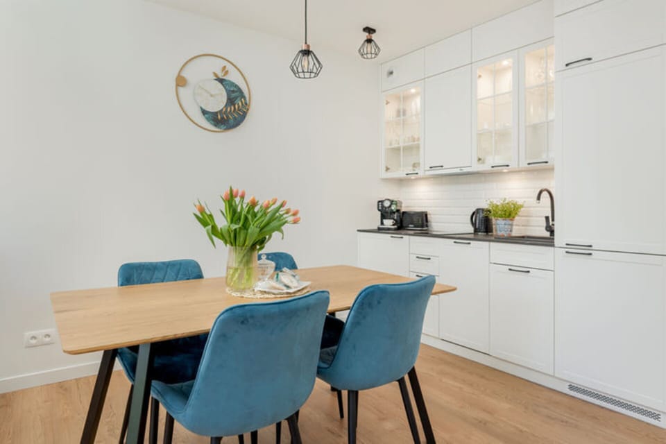 House | Private kitchen | Electric kettle, toaster, highchair