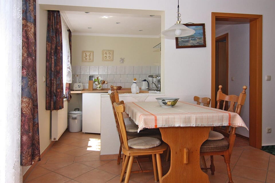 House | Private kitchen | Electric kettle, toaster