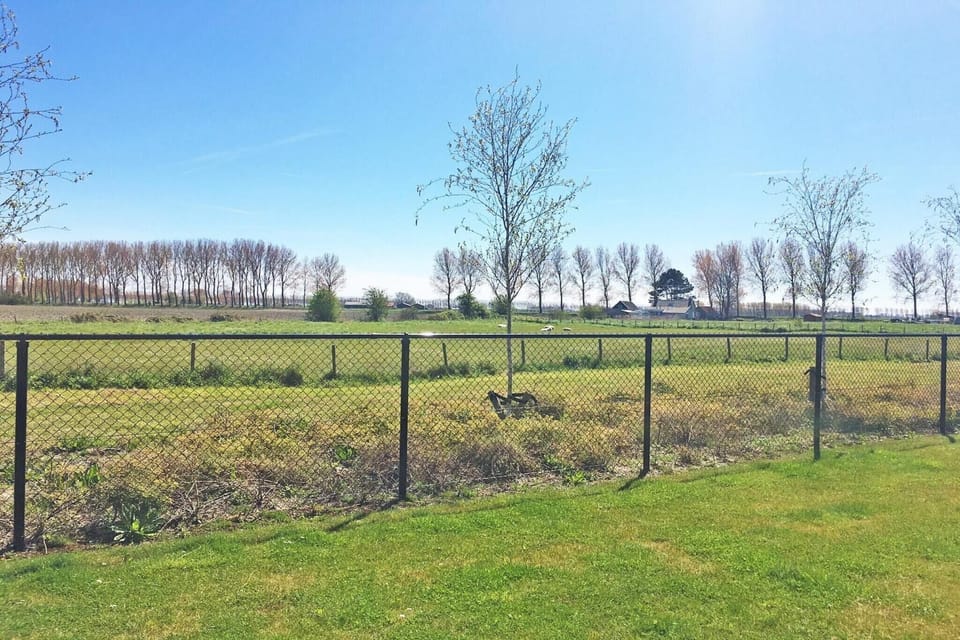 Surroundings [summer] (1-5 km)