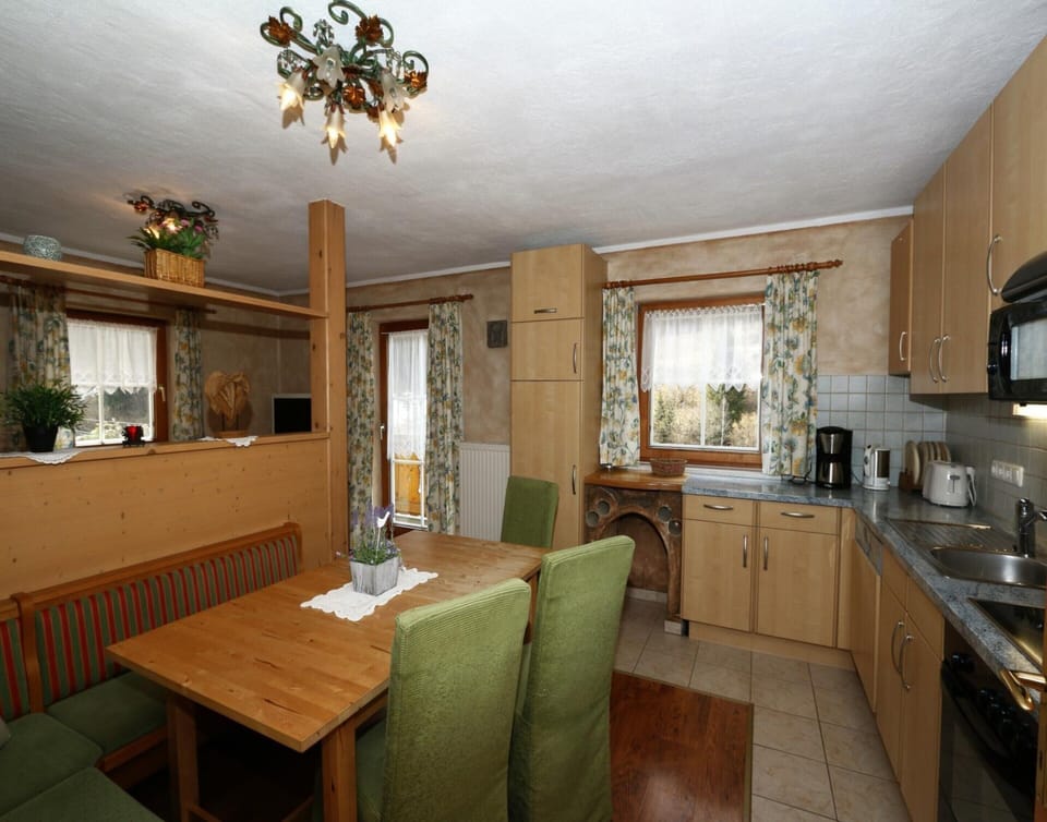 Apartment | Private kitchen | Stovetop
