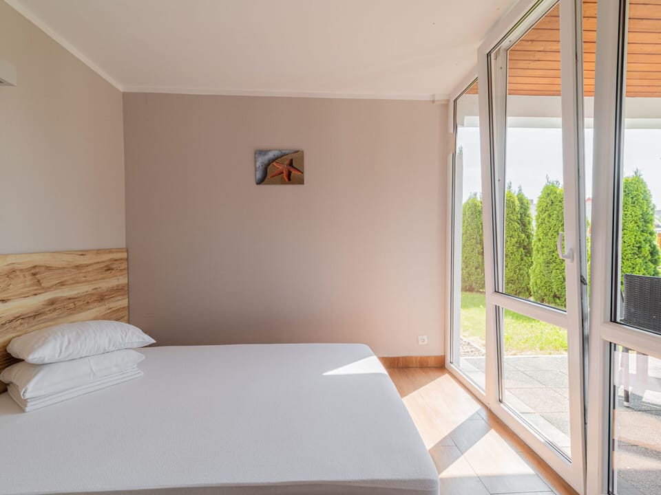 Bungalow | 1 bedroom, individually furnished, bed sheets
