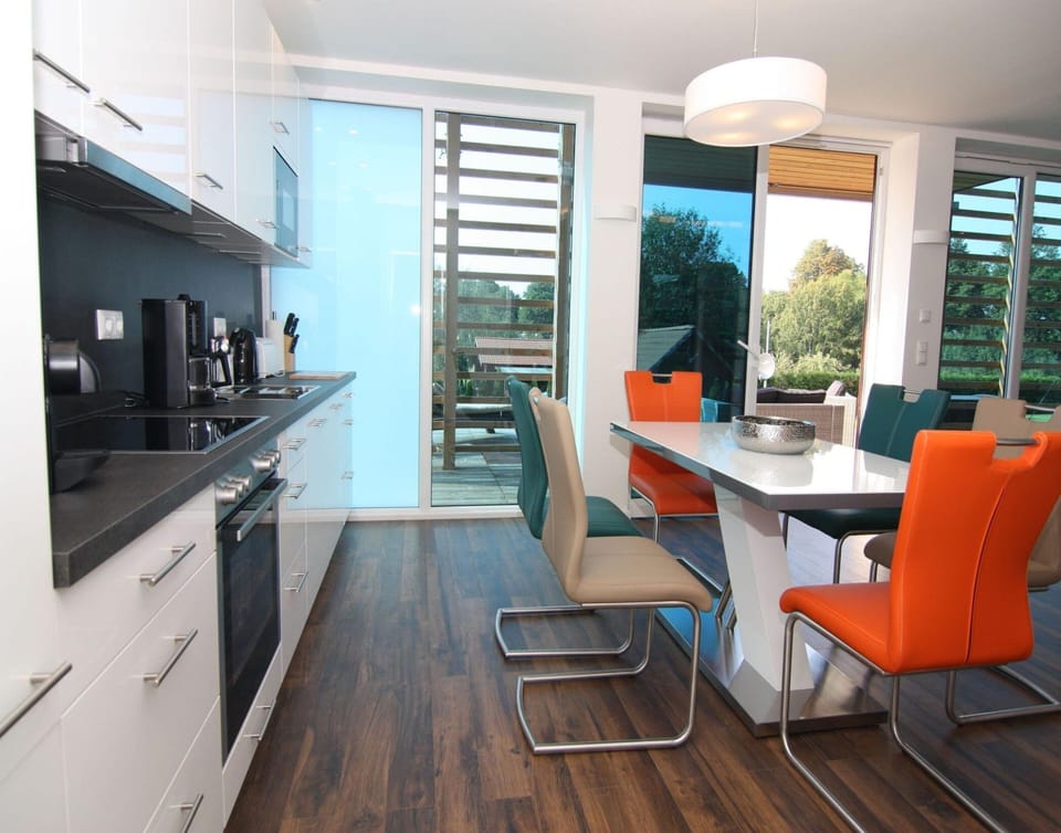 House | Private kitchen | Electric kettle, toaster, highchair