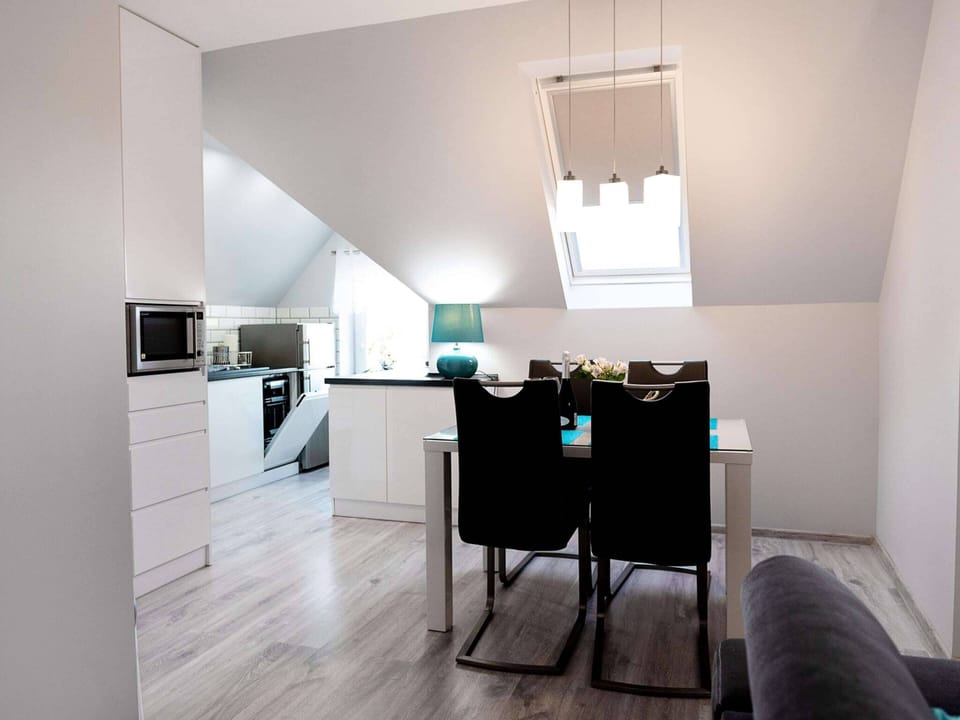 Apartment | Dining