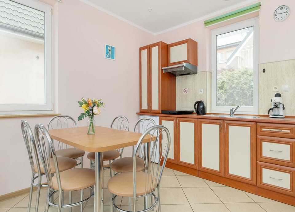 House | Dining
