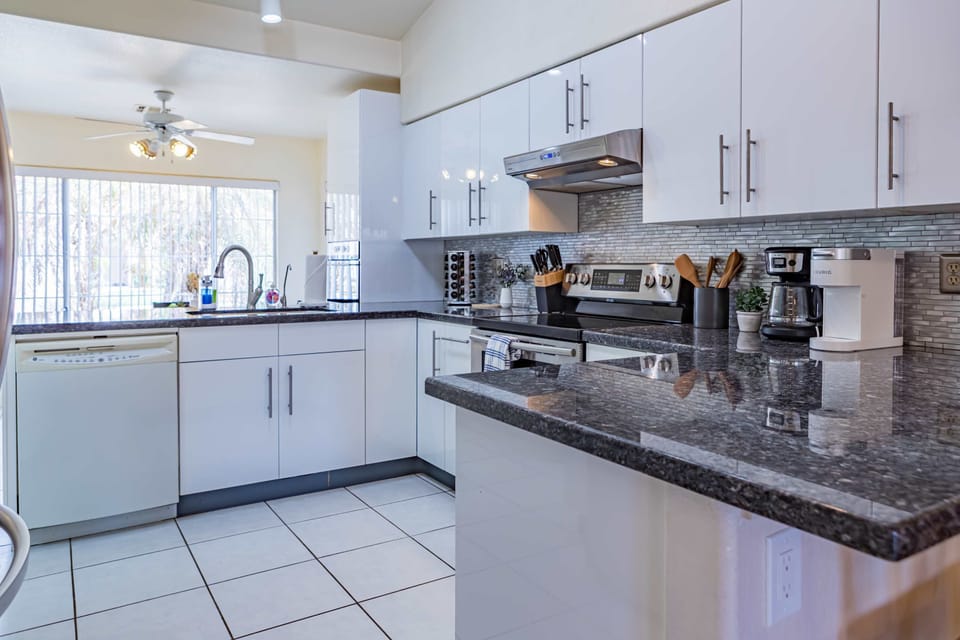 Spacious, open concept kitchen