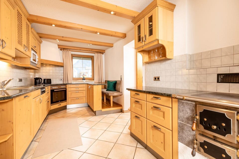House | Private kitchen | Stovetop