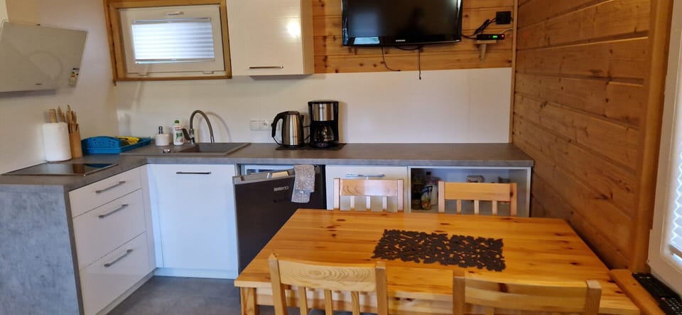 House | Private kitchen | Electric kettle, toaster, highchair