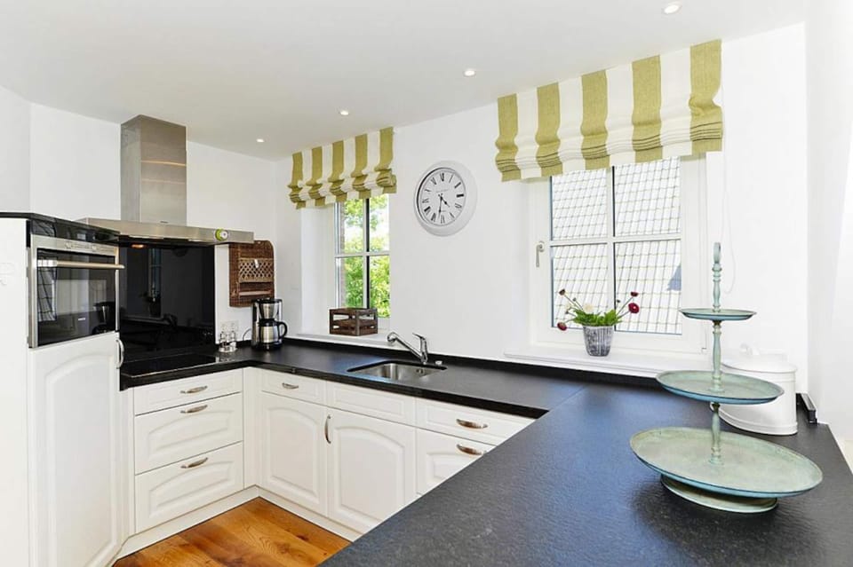Apartment | Private kitchen | Highchair