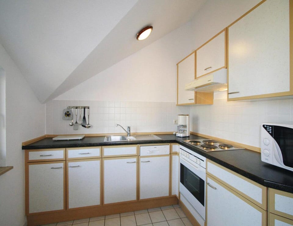 Apartment | Private kitchen | Electric kettle, toaster, highchair