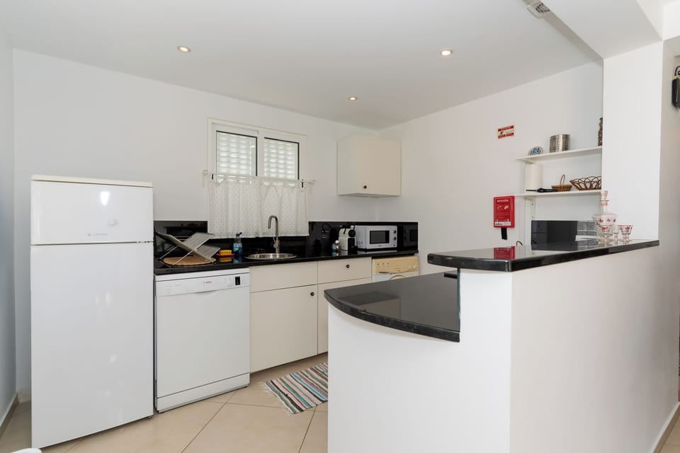 Kitchen (1)
