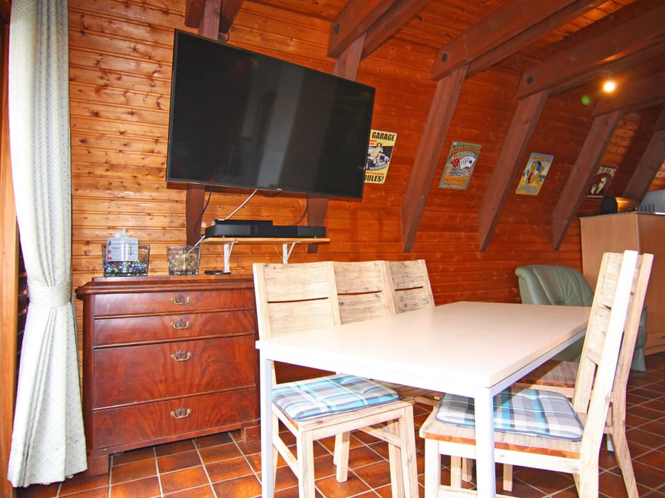 House | Dining
