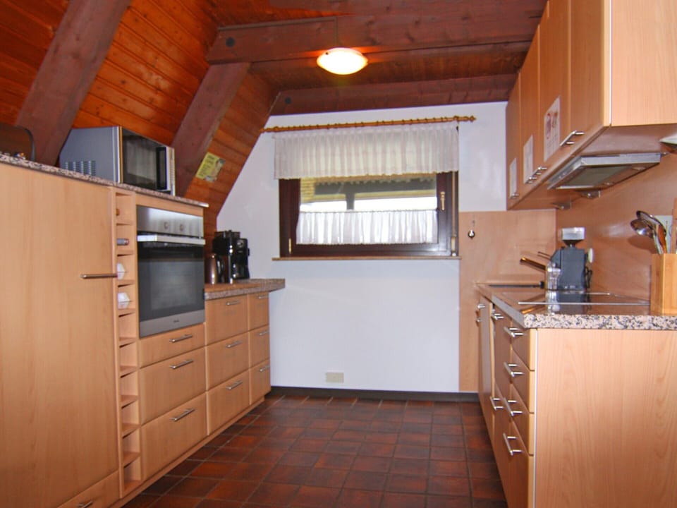 House | Private kitchen | Electric kettle, toaster, highchair