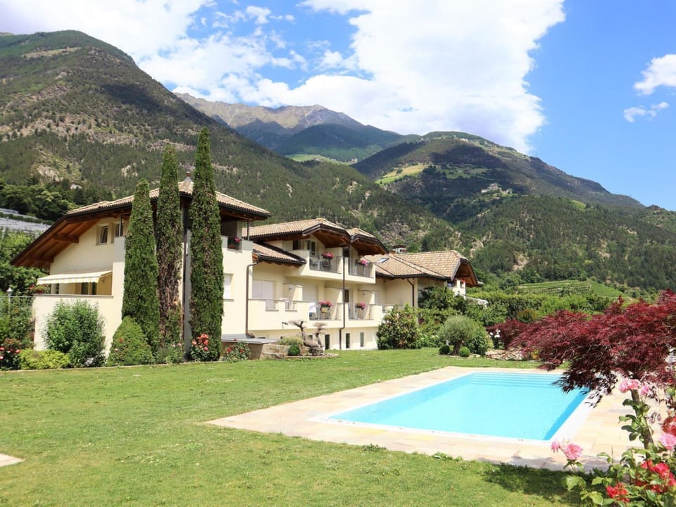 Apartment | Pool | Outdoor pool
