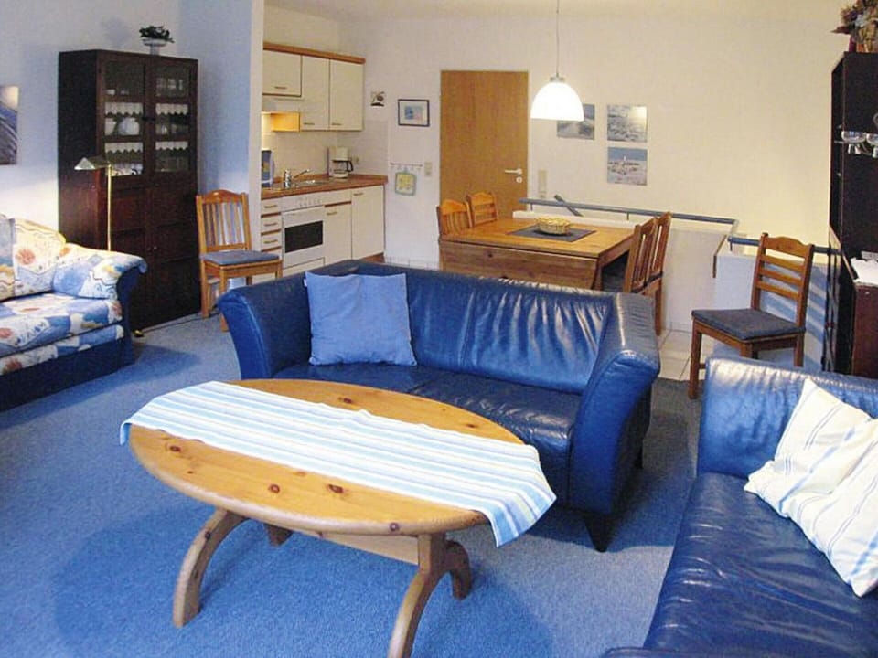 Apartment | Living area | DVD player