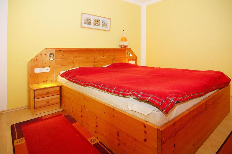 House | 2 bedrooms, individually furnished, bed sheets