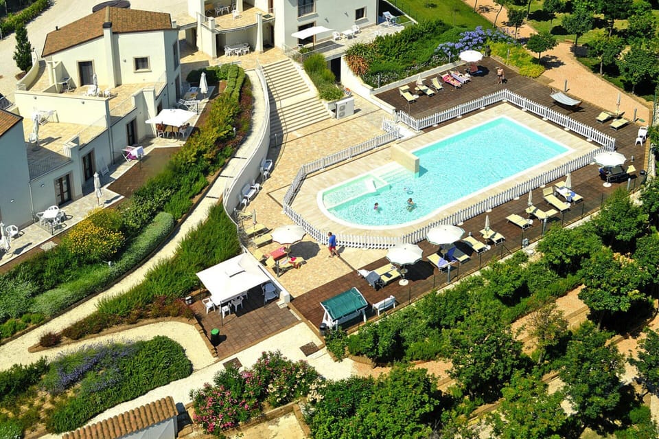 Apartment | Pool | Outdoor pool