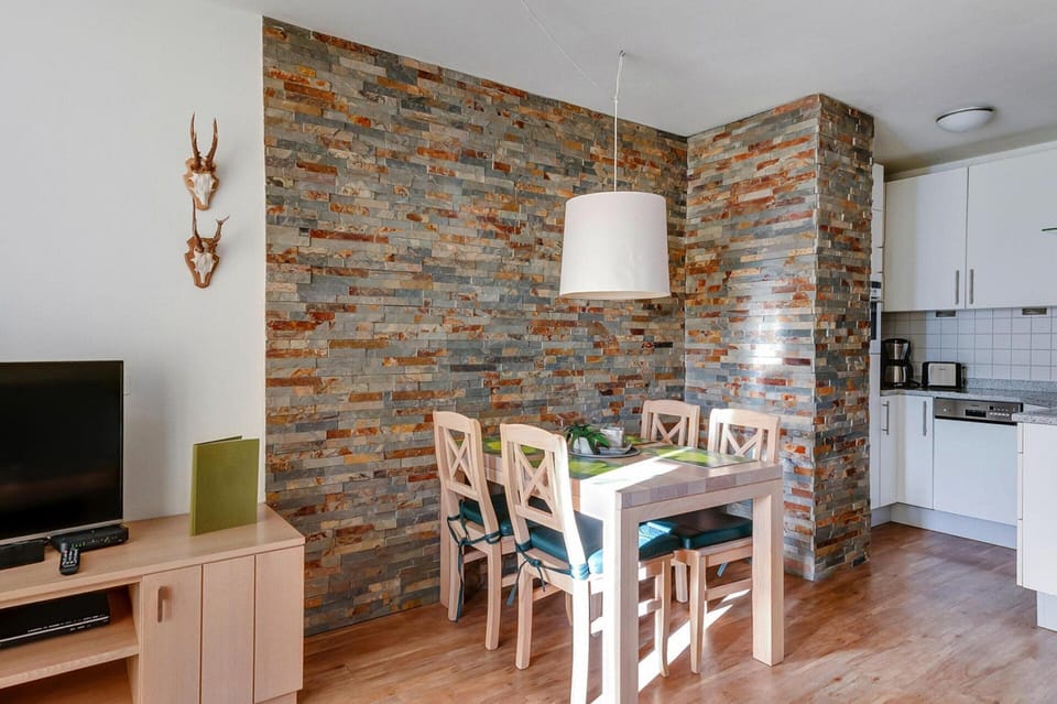 Apartment | Dining