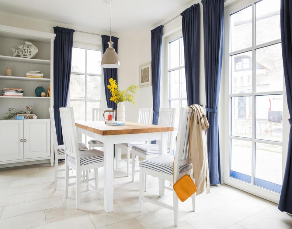 House | Dining