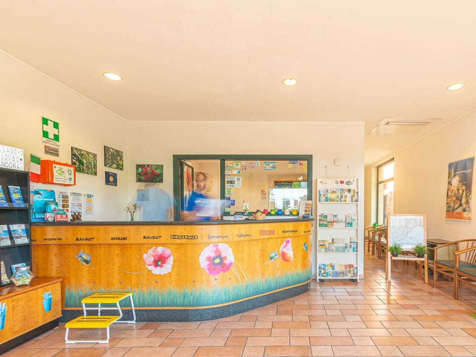 Bungalow | Lobby
