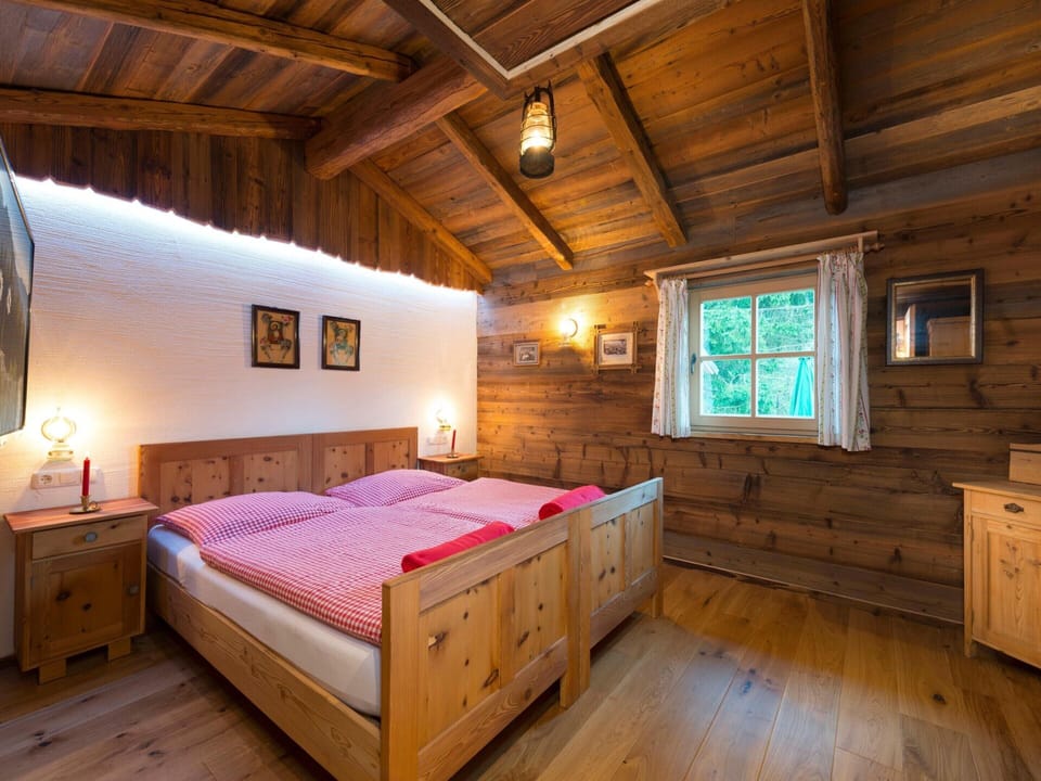 Chalet | 4 bedrooms, bed sheets