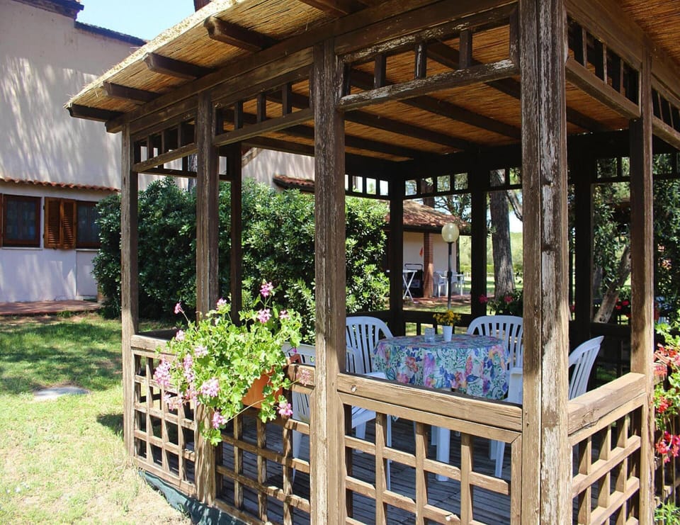 Apartment | Garden
