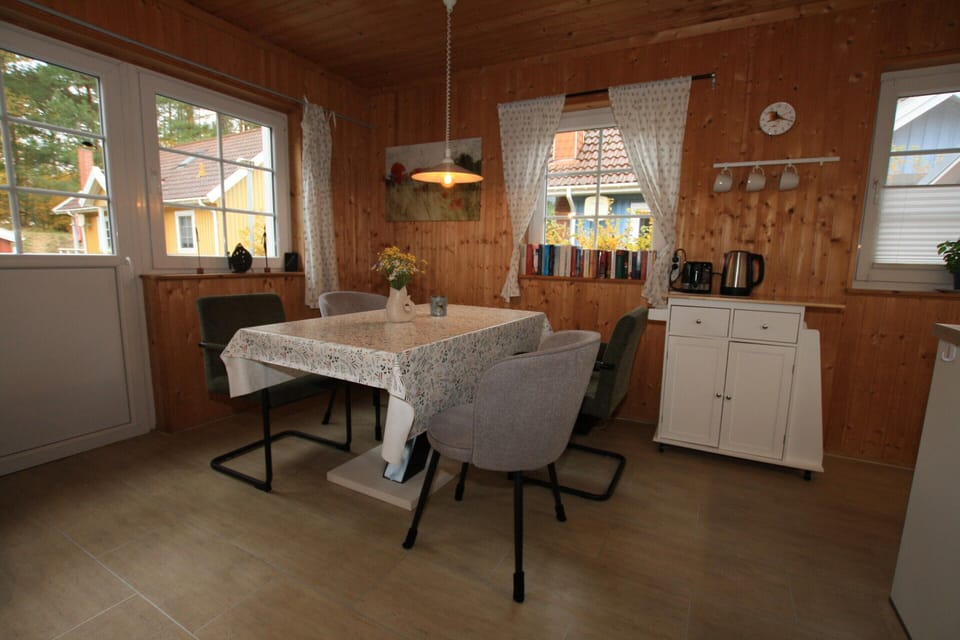 House | Dining