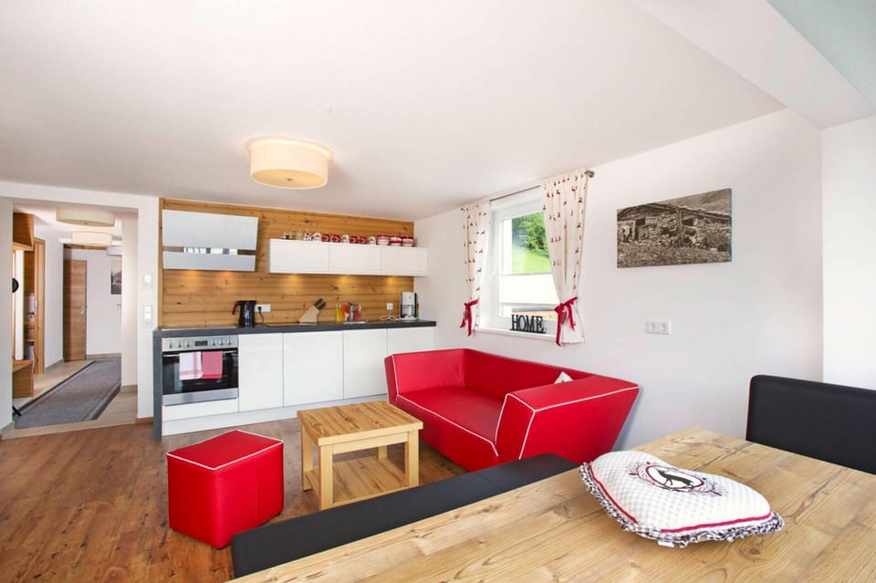 Apartment | Dining