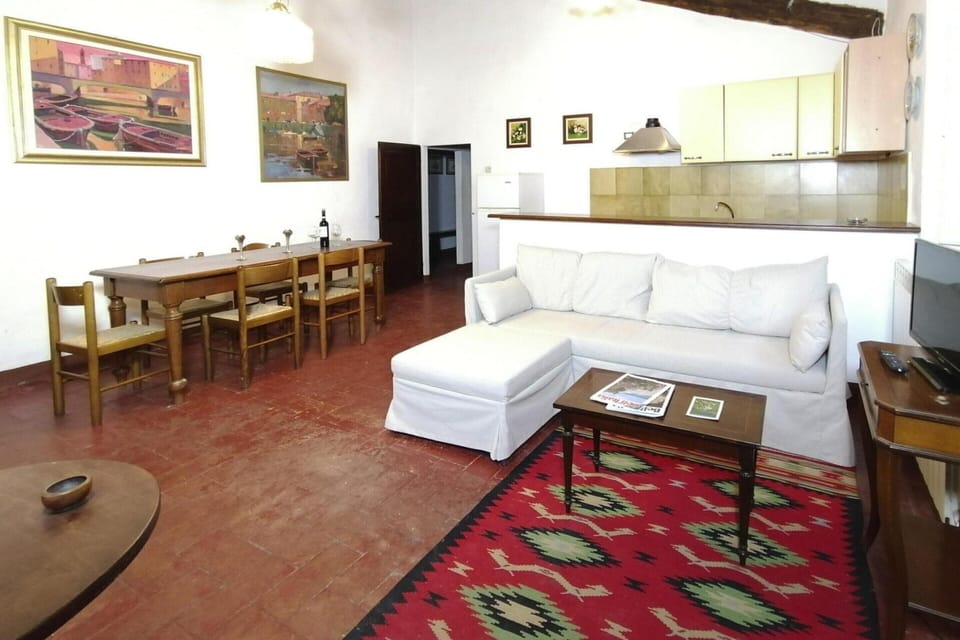 Apartment | Dining