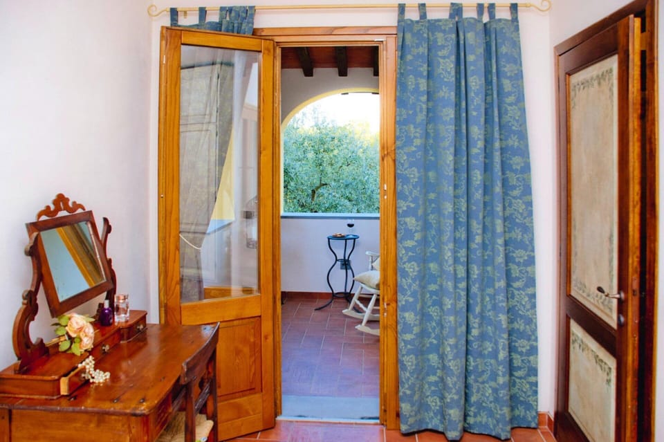 House | 1 bedroom, individually furnished