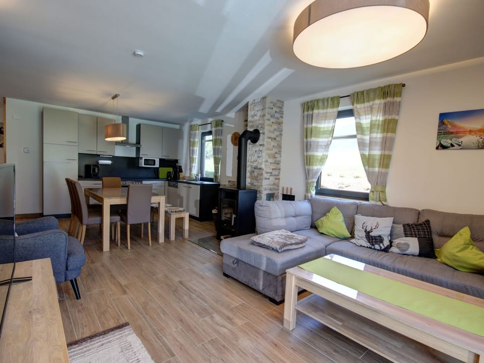 Chalet | Dining