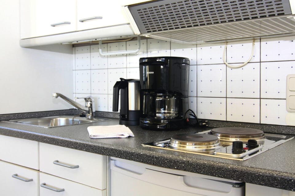 Apartment | Private kitchen | Toaster, highchair